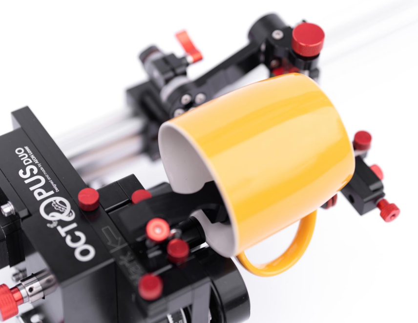 Octopus Duo 3.0 未满十八18勿进黄网站 mug with rubber-coated rollers